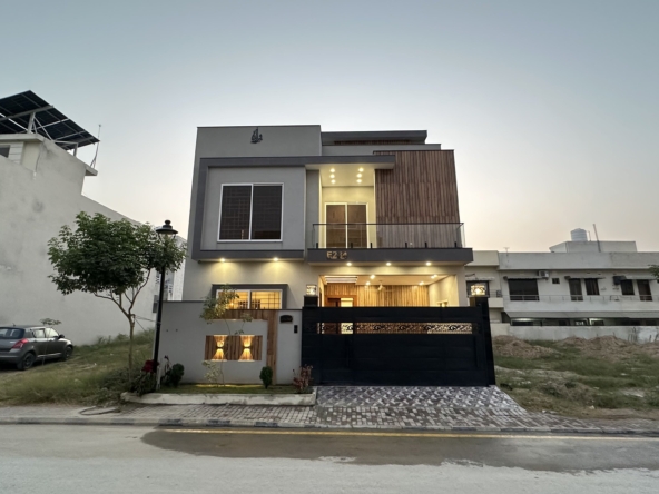 Beautiful 7 Marla House